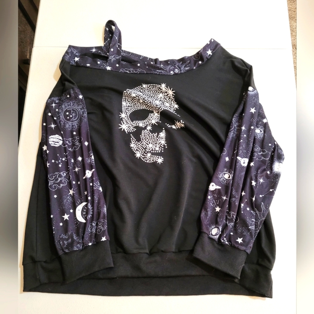 Black Of the Shoulder Sweater with Skull